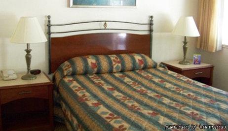 Golden Chain Motel Грасс-Валли Номер фото