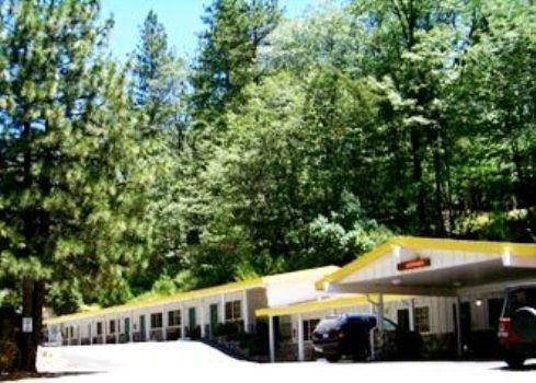Golden Chain Motel Грасс-Валли Экстерьер фото
